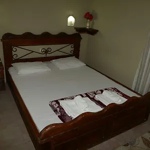  Otel Alis